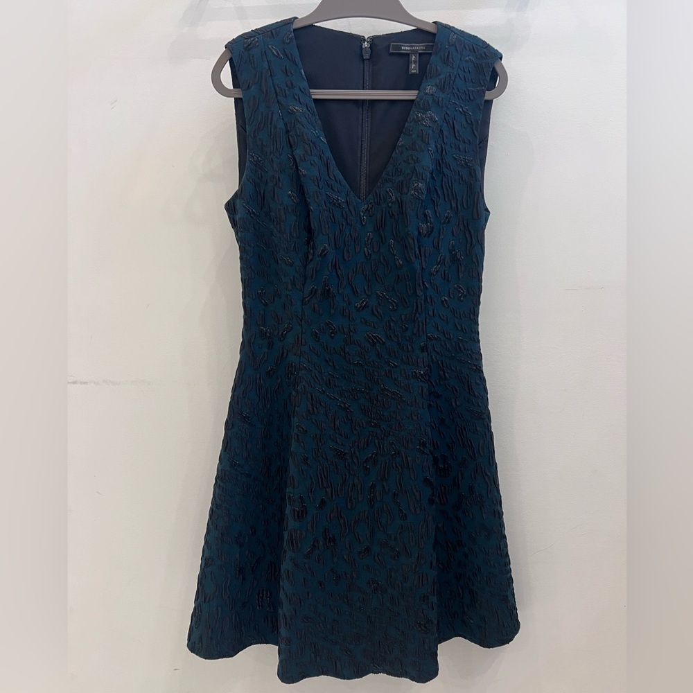 BCBG MaxAzria Hannelli Leopard Jacquard Dress green and black Size 4